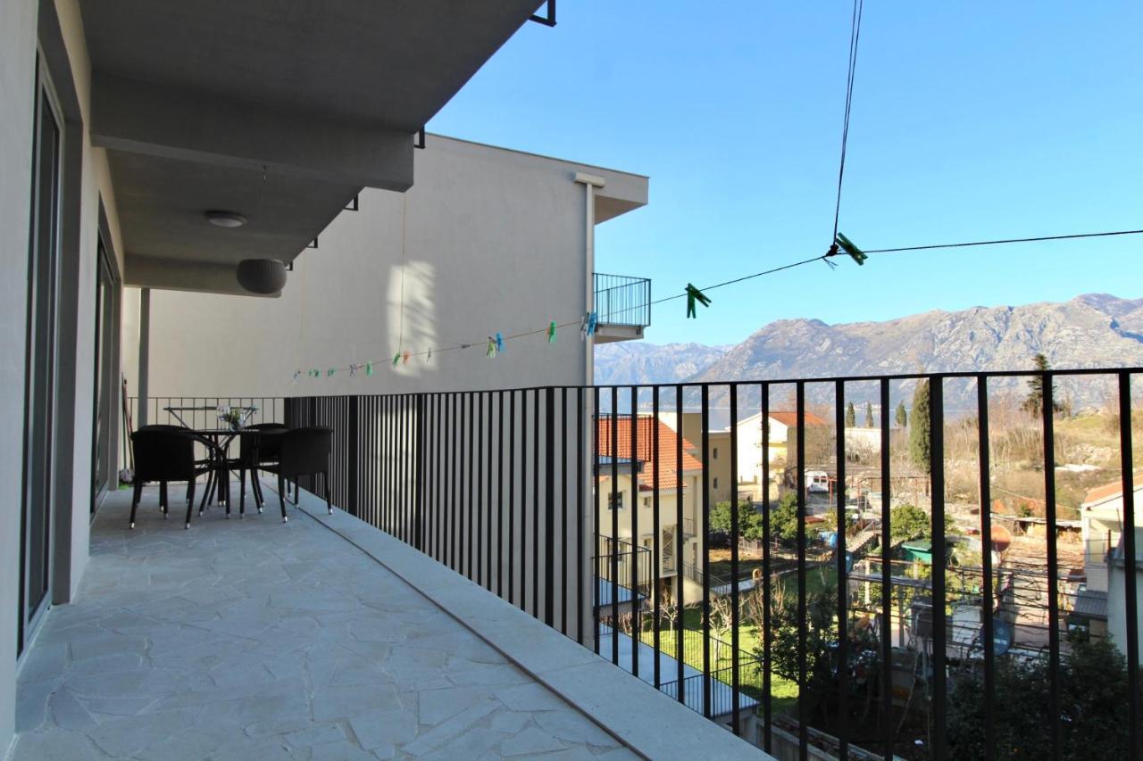 2Bd New Dobrota Apt With Bay Views Kotor Exterior foto
