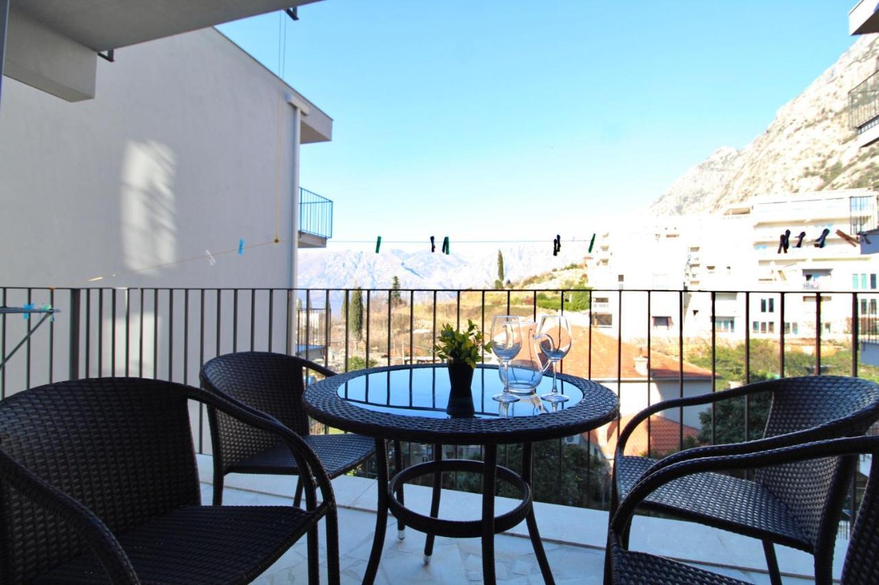 2Bd New Dobrota Apt With Bay Views Kotor Exterior foto