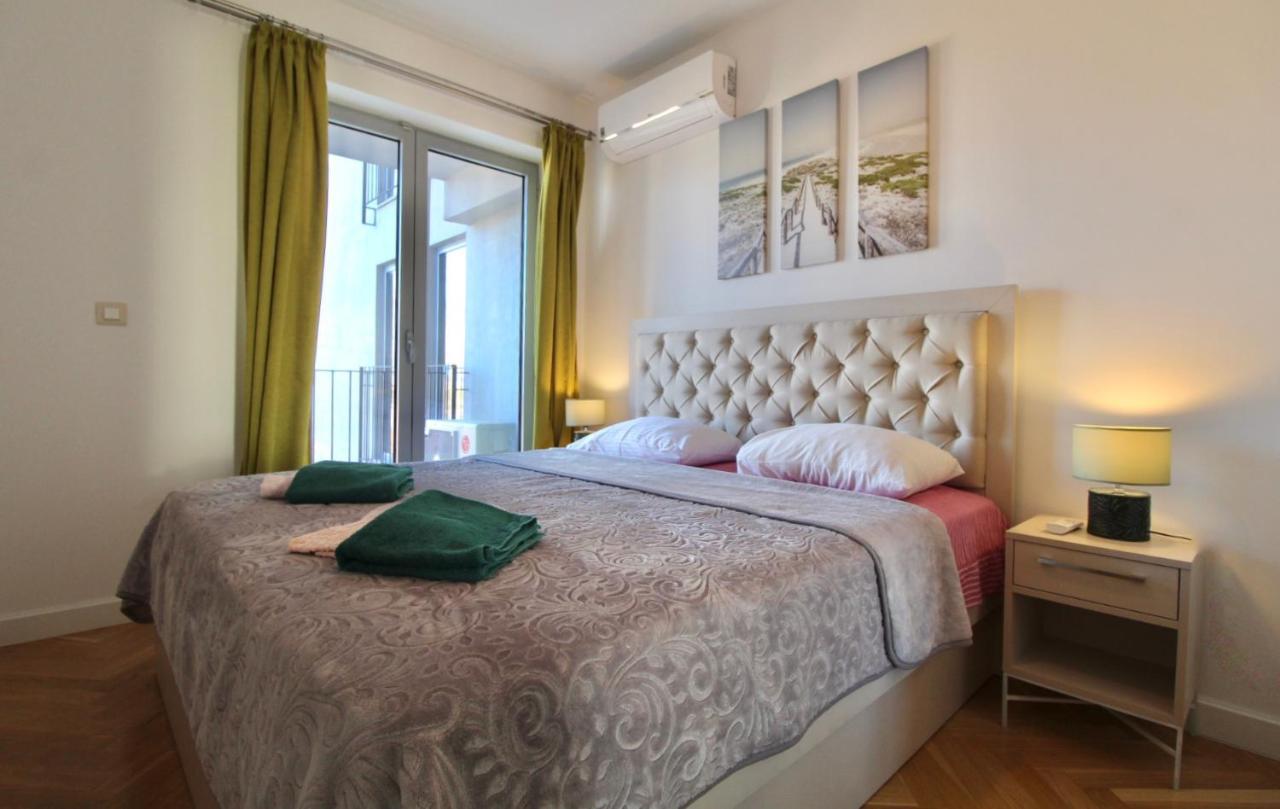 2Bd New Dobrota Apt With Bay Views Kotor Exterior foto